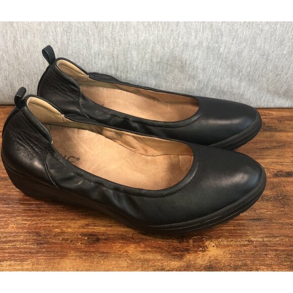 Vionic Jacey Womens Size 8 Wide Black Leather Comfort Wedge Slip On Shoe - Picture 1 of 11